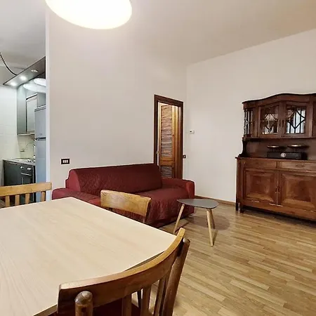 Giuriziosa Apartamento Intra