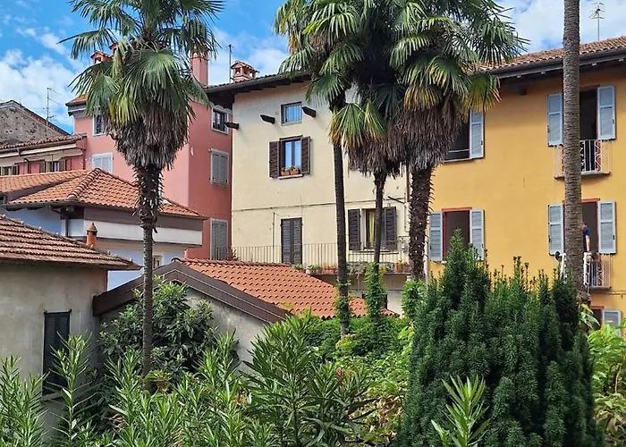 Giuriziosa Apartament Intra